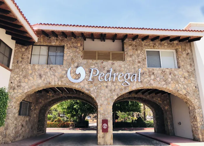 Pedregal Manor With 45 Private Rooms & Free Ultra High Speed Internet