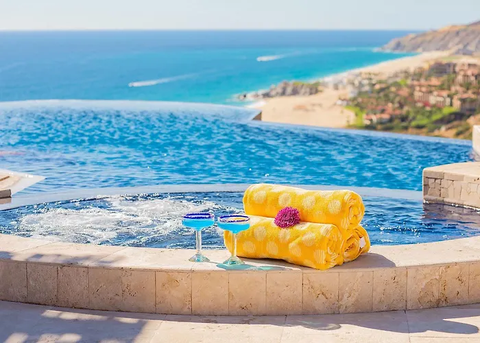 Villa Dos Vistas by Cabo Villas